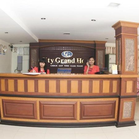 מנדלאי City Grand Hotel מראה חיצוני תמונה
