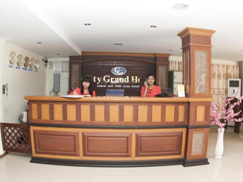 מנדלאי City Grand Hotel מראה חיצוני תמונה