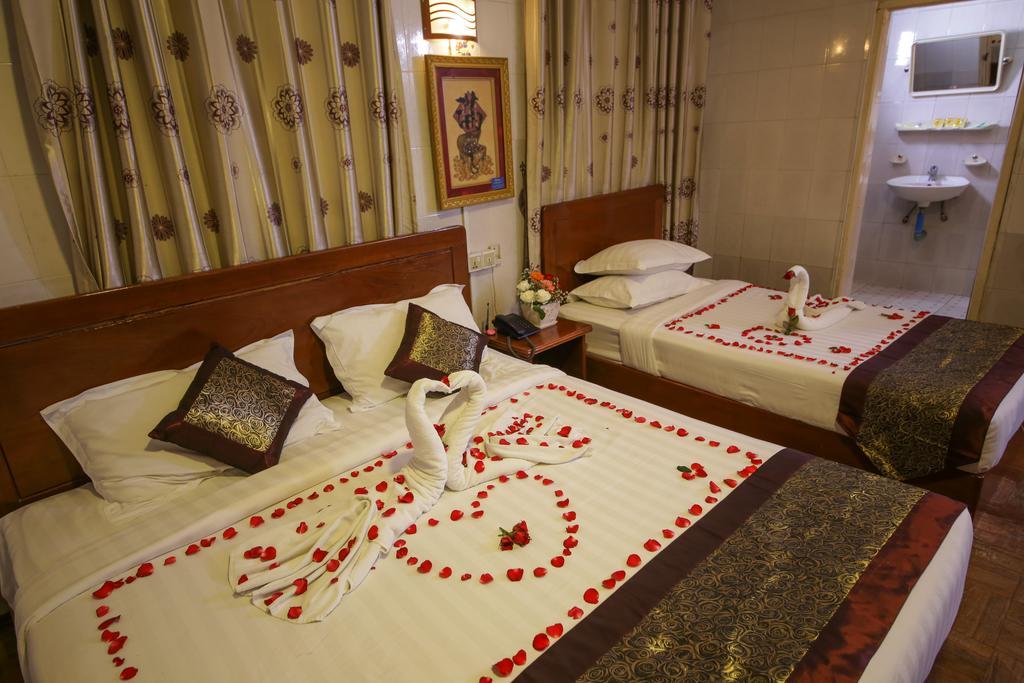 מנדלאי City Grand Hotel מראה חיצוני תמונה